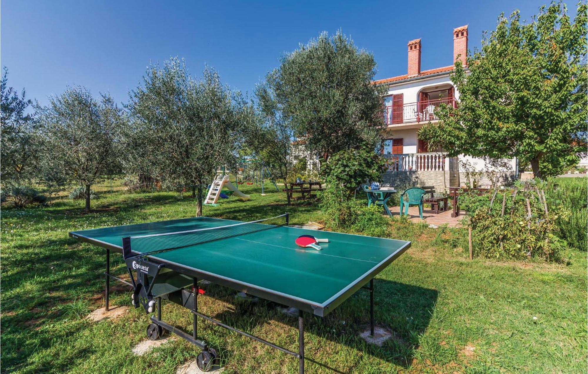 6 Bedroom Nice Home In Segotici Exteriér fotografie